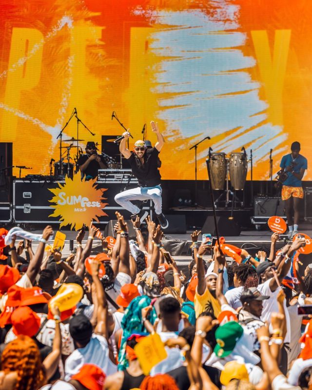 @jperryofficial brought the energy at Sumfest Mizik 2024! His performance had the crowd on their feet and singing along. What an unforgettable time! 🎤💥#SumfestMizik2024 #CaribbeanCommunity #BiggerThanUs #FromHaitiToMiami #UltimateCaribbeanFestival #MiamiFL #HistoricVirginiaKeyBeachPark